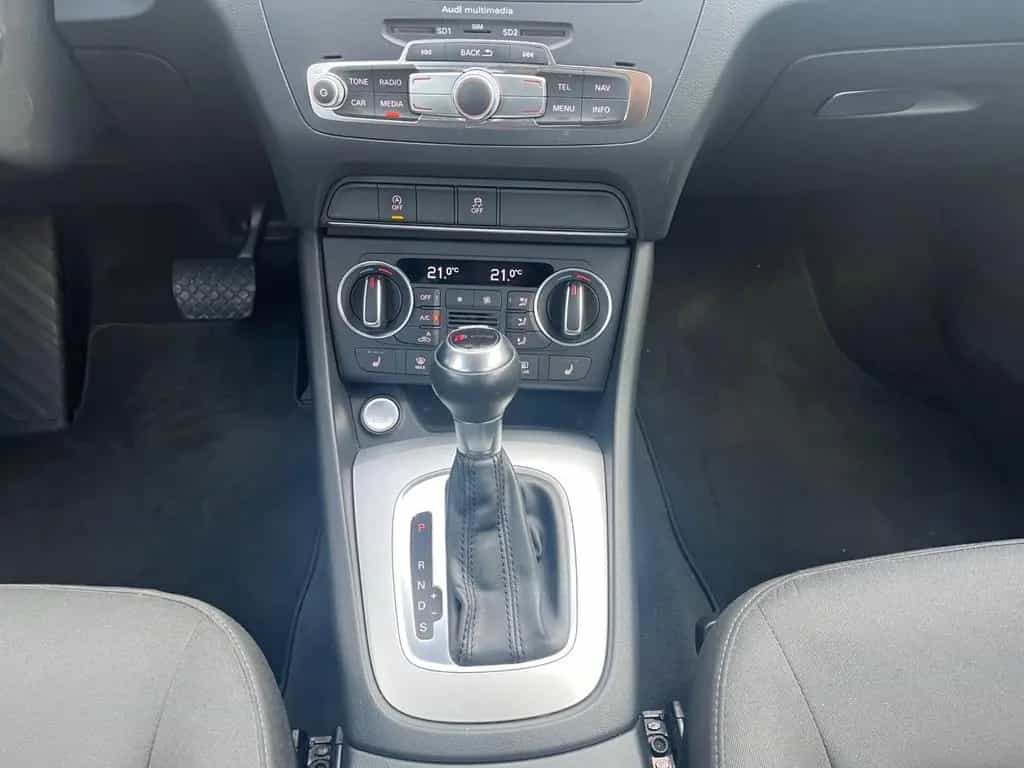 Audi Q3 1.4 TFSI XENON*NAVI*PDC*AHK*SZHG 04/2017-photo-13