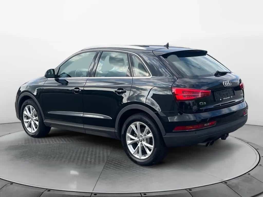 Audi Q3 1.4 TFSI XENON*NAVI*PDC*AHK*SZHG 04/2017-photo-2