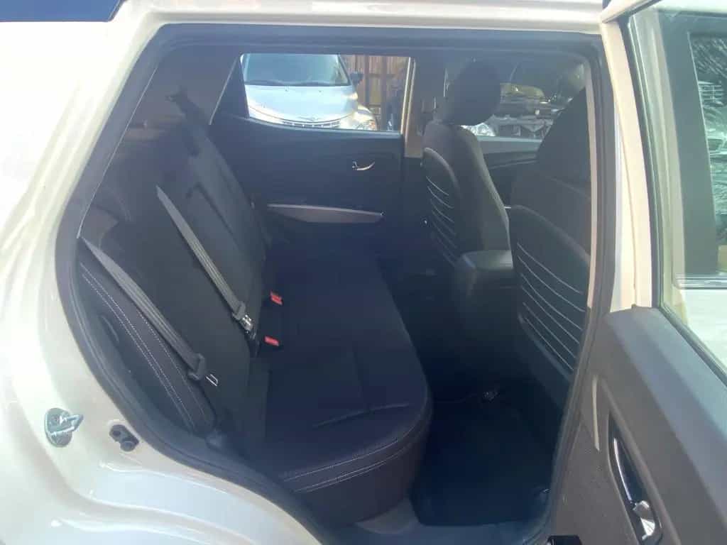 Ssangyong Tivoli 1.6 e-XGi 160 SAPPHIRE 2WD 02/2017-photo-12