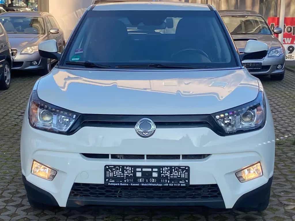 Ssangyong Tivoli 1.6 e-XGi 160 SAPPHIRE 2WD 02/2017-photo-1
