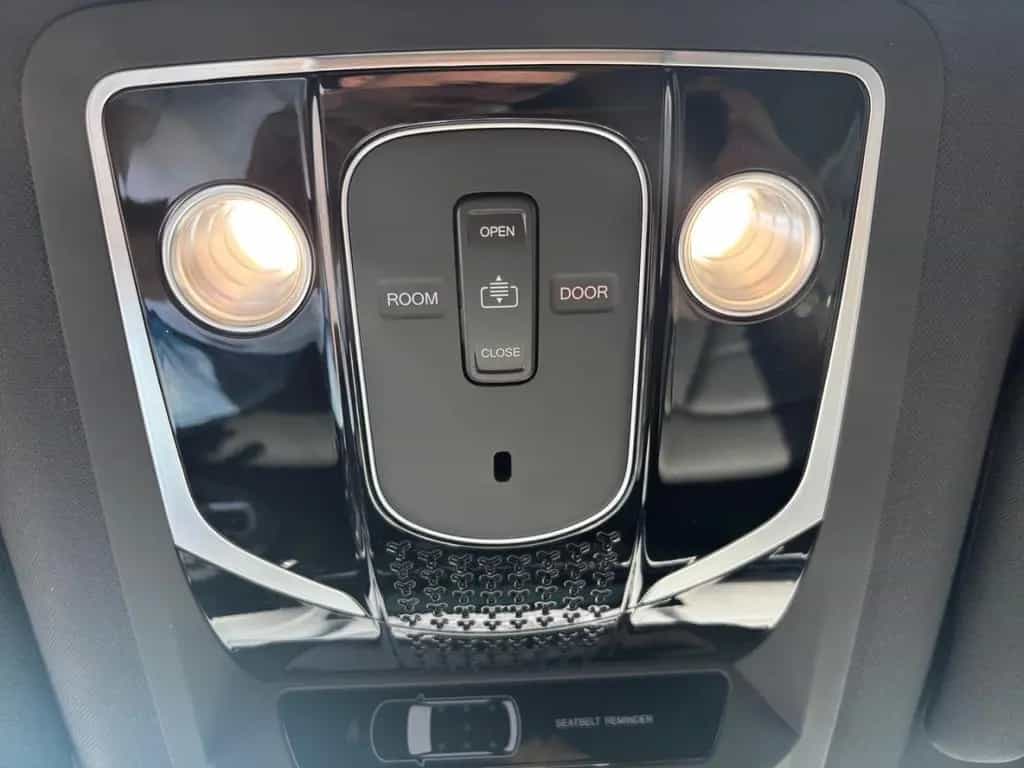 KGM Rexton 2.2 e-XDi 202PSAWD 8G/AT Lux EU6e 3,5T AL 07/2025-photo-18