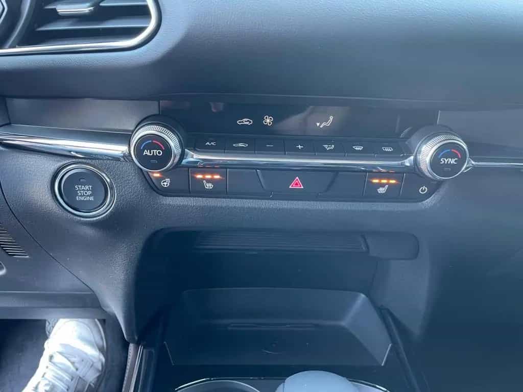Mazda CX-30 2.0 (186PS) Autom. Takumi BLOP Sitzheizung 03/2026-photo-21