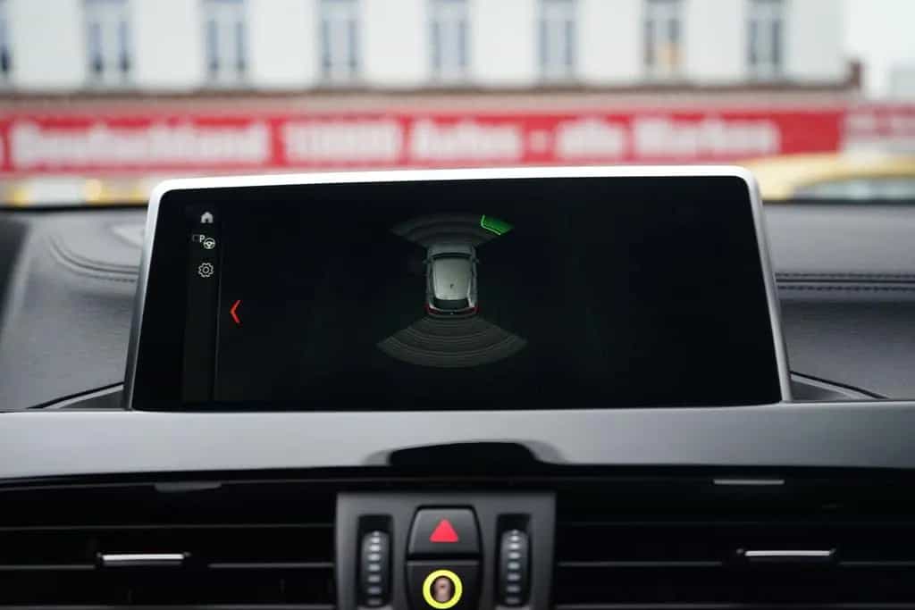 BMW X2 sDrive 18 d Advantage Plus LED Navi Tempomat 05/2020-photo-18