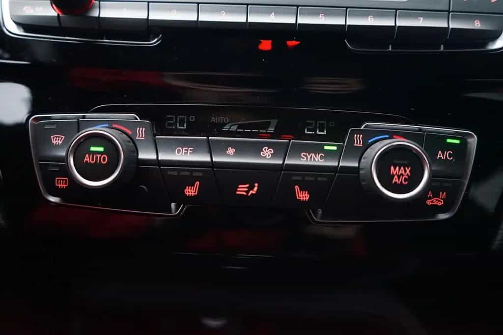 BMW X2 sDrive 18 d Advantage Plus LED Navi Tempomat 05/2020-photo-22