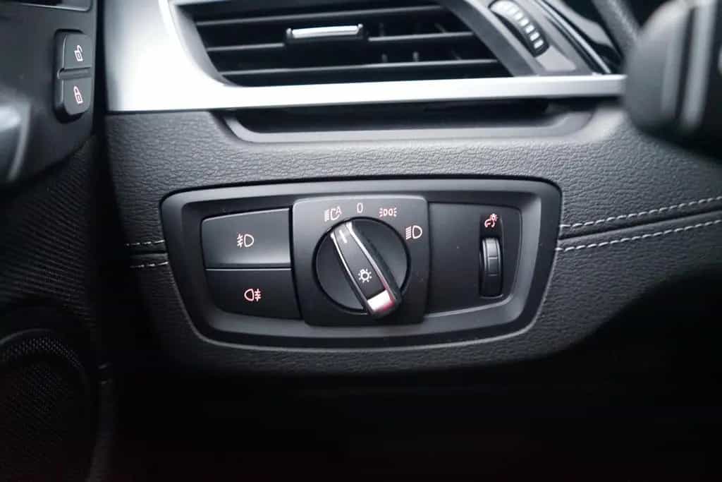 BMW X2 sDrive 18 d Advantage Plus LED Navi Tempomat 05/2020-photo-23