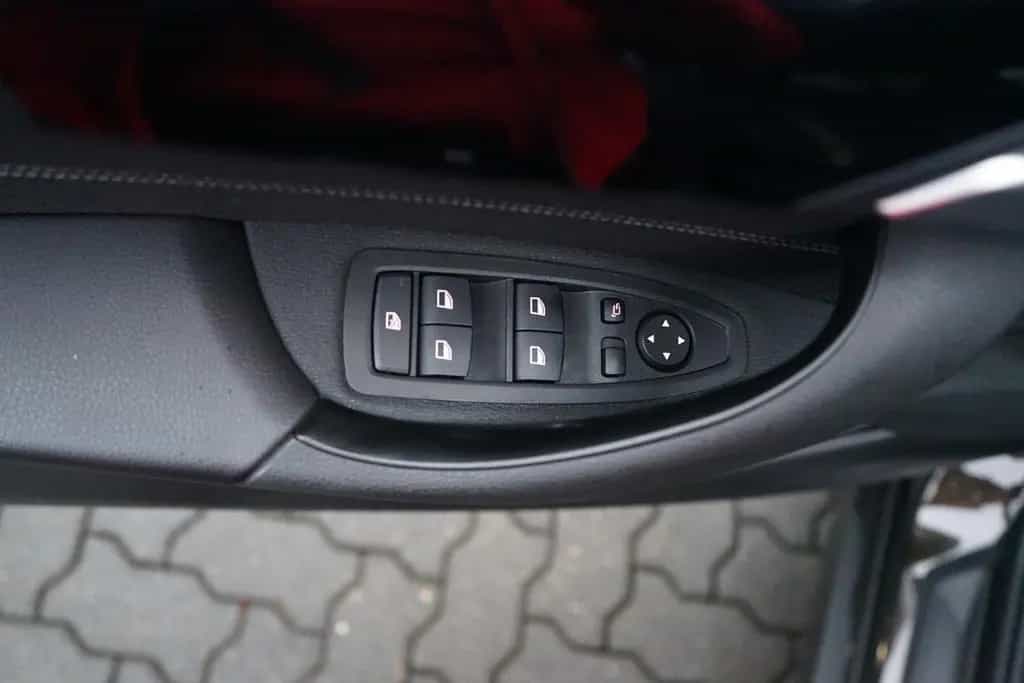 BMW X2 sDrive 18 d Advantage Plus LED Navi Tempomat 05/2020-photo-28