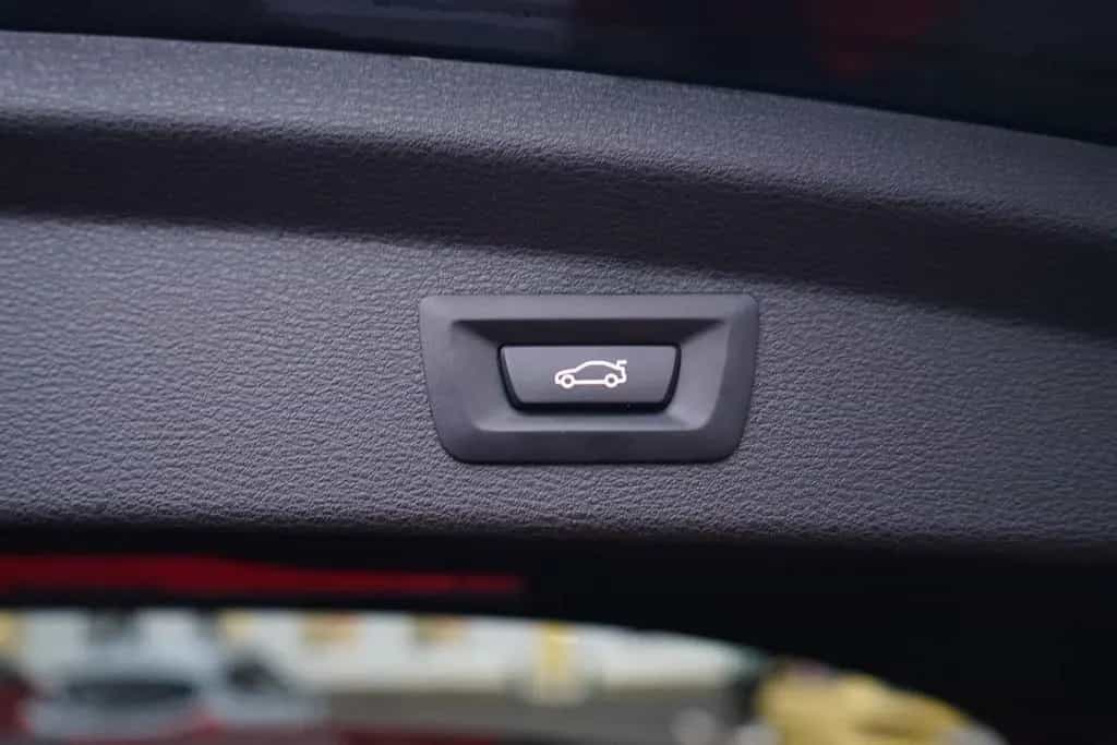 BMW X2 sDrive 18 d Advantage Plus LED Navi Tempomat 05/2020-photo-30