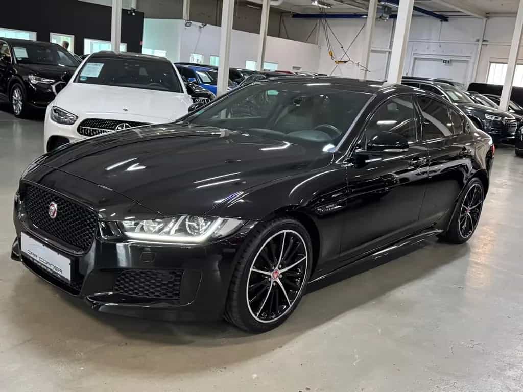 Jaguar XE 2.0 d 8GT LANDMARK R-SPORT BLACK EDITION VOLL 01/2019-photo-0