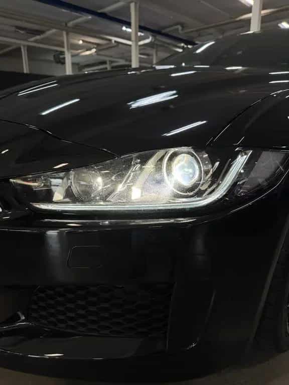 Jaguar XE 2.0 d 8GT LANDMARK R-SPORT BLACK EDITION VOLL 01/2019-photo-22