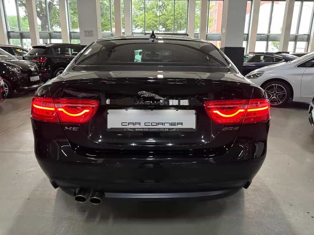 Jaguar XE 2.0 d 8GT LANDMARK R-SPORT BLACK EDITION VOLL 01/2019-photo-3