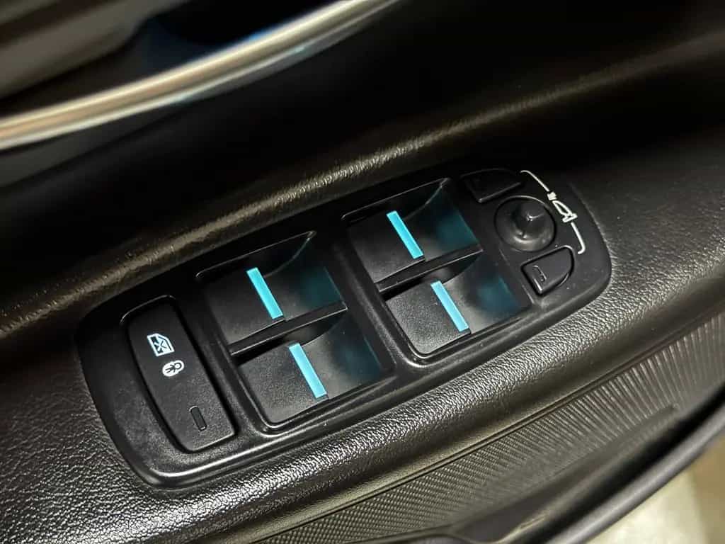 Jaguar XE 2.0 d 8GT LANDMARK R-SPORT BLACK EDITION VOLL 01/2019-photo-49