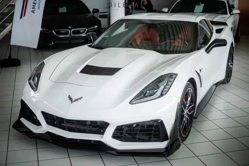 Corvette C7 6.2 V8 AT8 Stingray Coupe Targa 2LT Z51 06/2018-photo-2