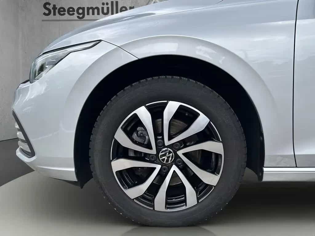 Volkswagen Golf 1.5 eTSI DSG ACT Active 02/2022-photo-18