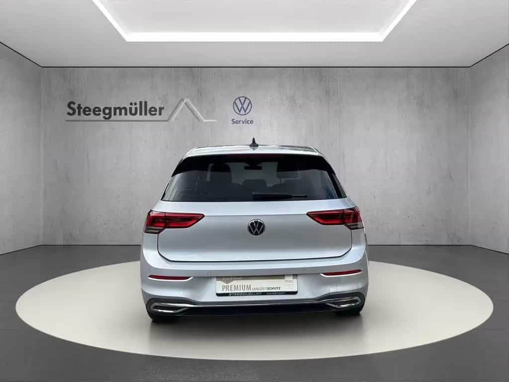 Volkswagen Golf 1.5 eTSI DSG ACT Active 02/2022-photo-3