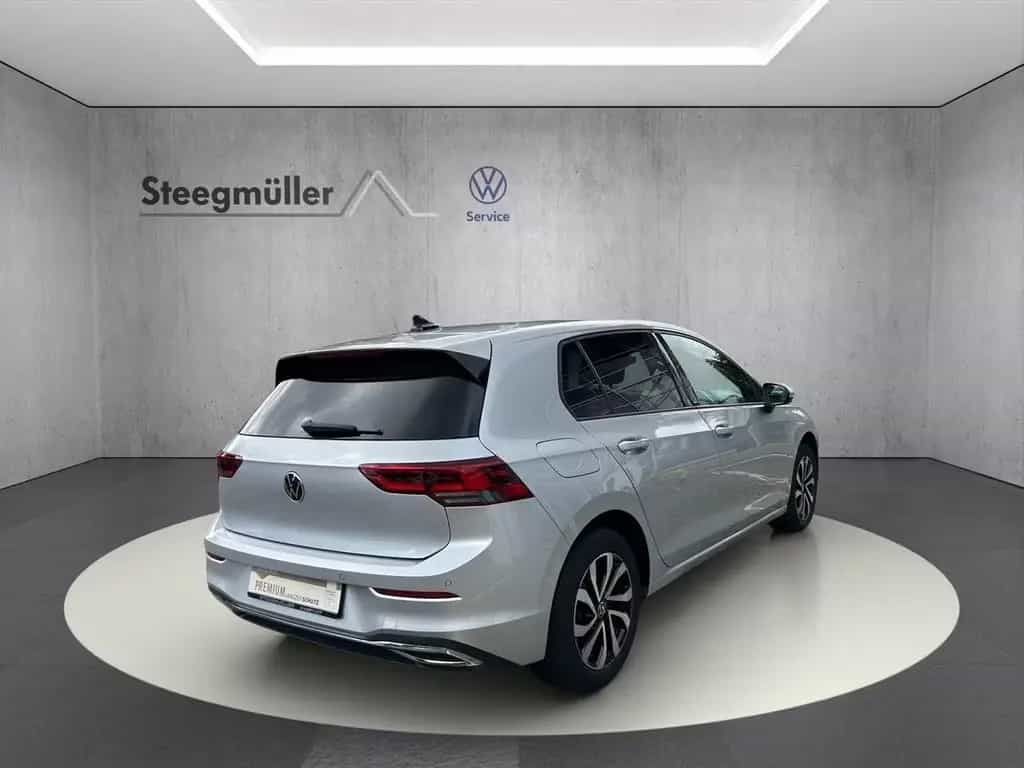 Volkswagen Golf 1.5 eTSI DSG ACT Active 02/2022-photo-4