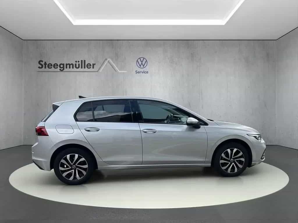 Volkswagen Golf 1.5 eTSI DSG ACT Active 02/2022-photo-5