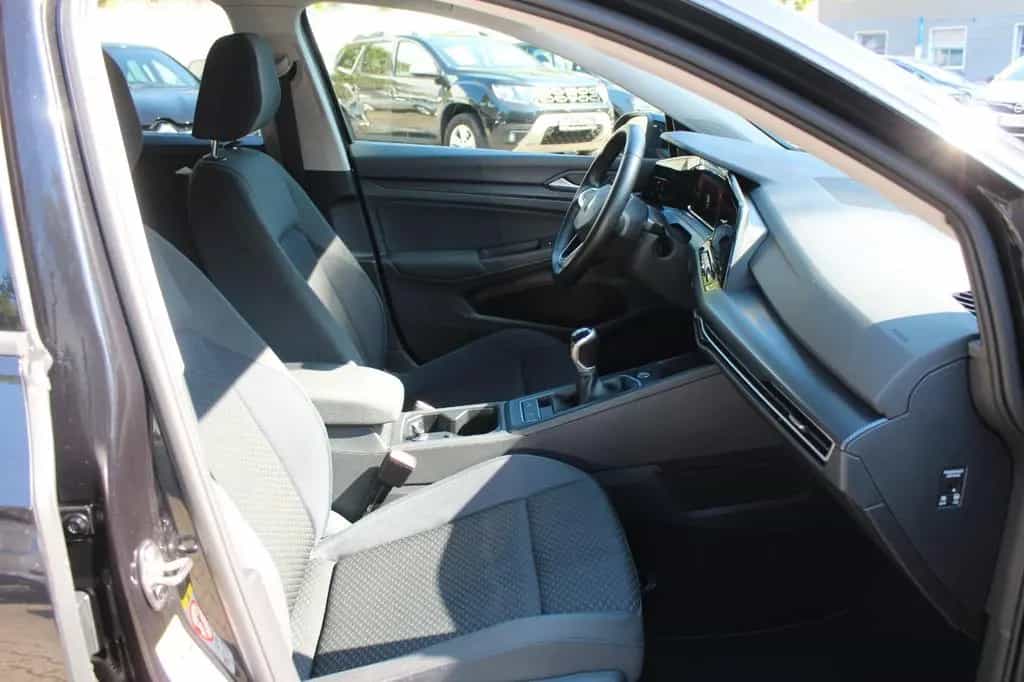 Volkswagen Golf VIII Lim. United*LED*Virtual Cockpit*Navi 06/2021-photo-21