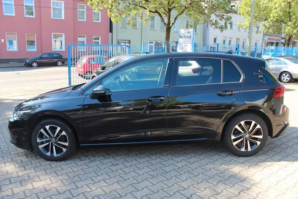 Volkswagen Golf VIII Lim. United*LED*Virtual Cockpit*Navi 06/2021-photo-3