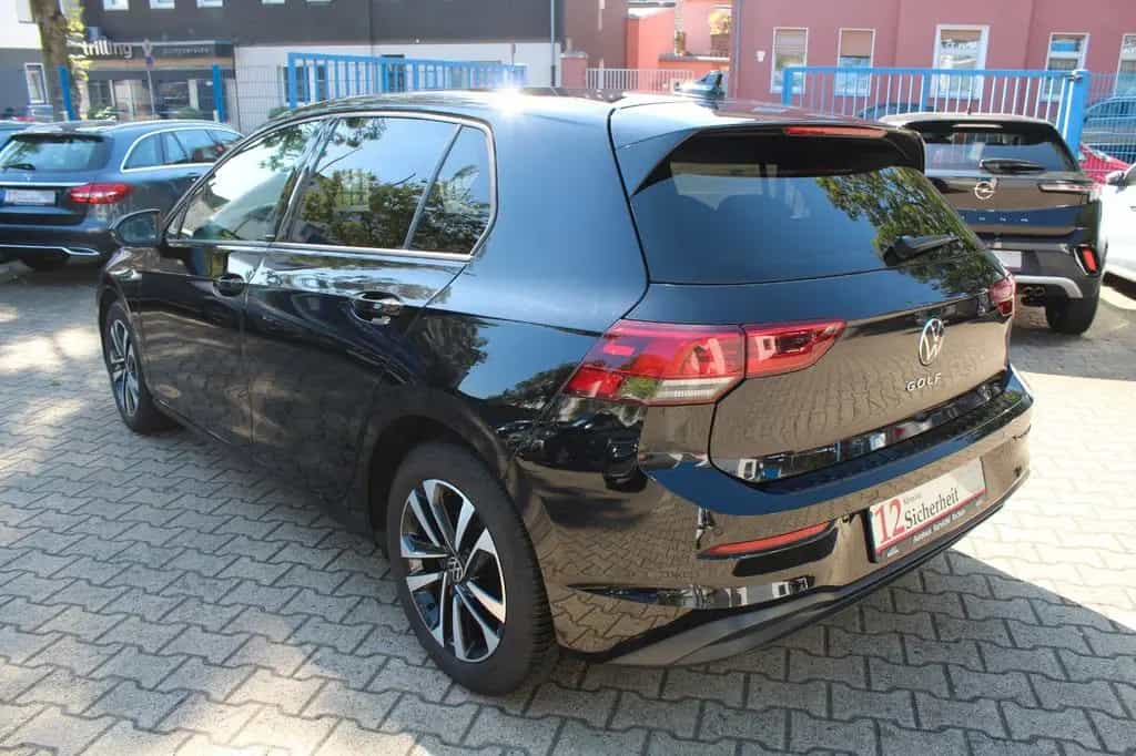 Volkswagen Golf VIII Lim. United*LED*Virtual Cockpit*Navi 06/2021-photo-4
