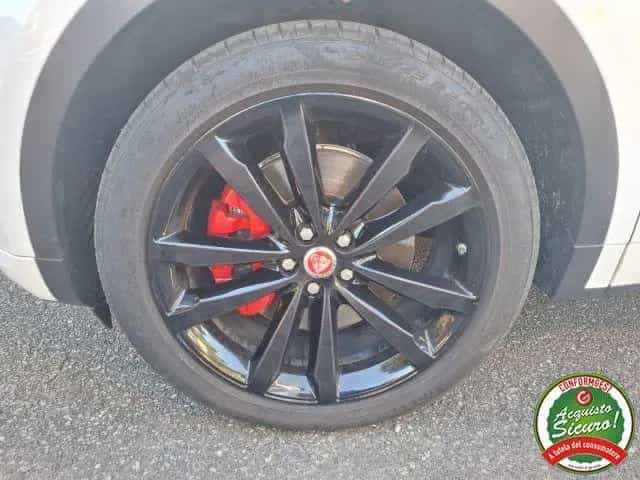 Jaguar E-Pace E-Pace 2.0D 150 CV AWD aut. R-Dynamic S 08/2019-photo-6