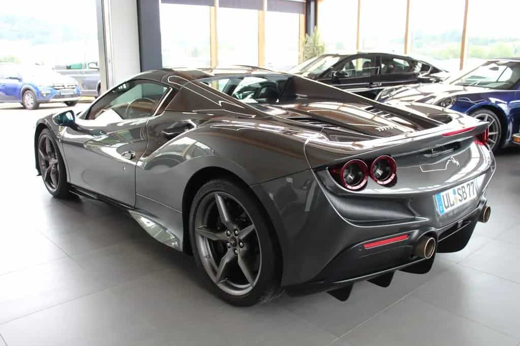 Ferrari F8 Spider*LIFT*RACING SEAT*CARBON*JBL* 05/2023-photo-9