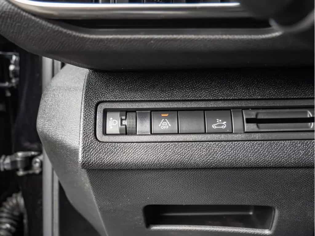 Peugeot 3008 1.5 Allure Pack BHDi EAT 8 KAMERA LED NAVI 06/2023-photo-23