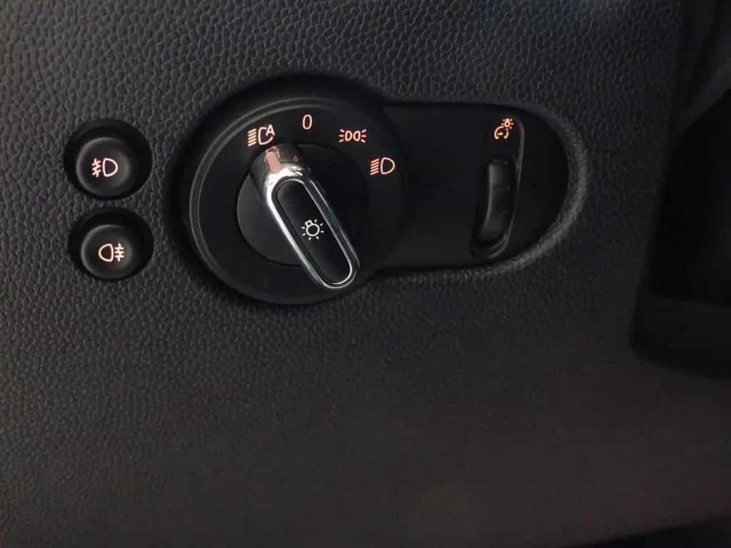 MINI Cooper C hili LED+Glas-SHD+Klimaautom.+PDC+Shzg 09/2017-photo-23