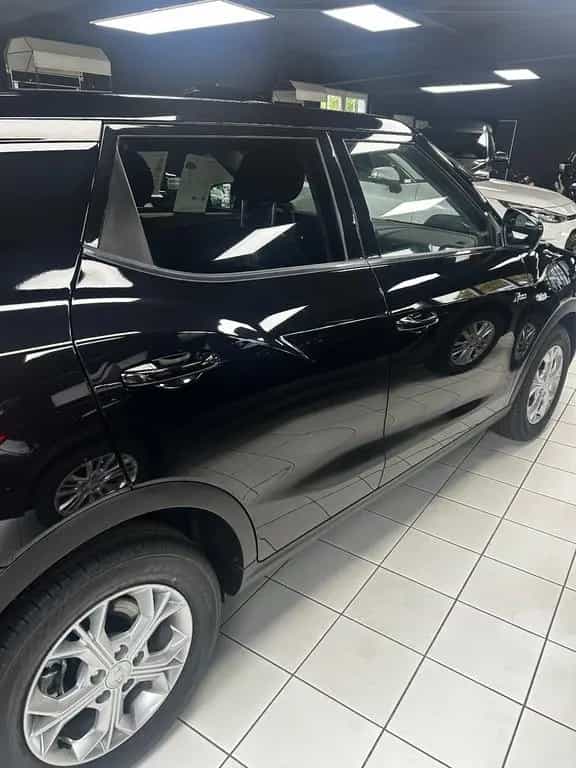 KGM Tivoli 1.5 T-GDI Nomad Automatik null-photo-2