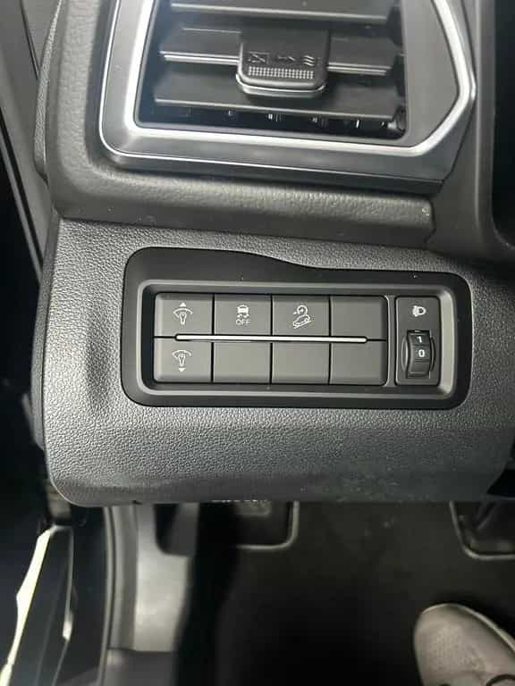 KGM Tivoli 1.5 T-GDI Nomad Automatik null-photo-8