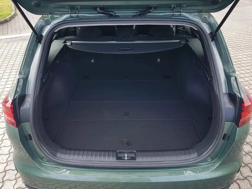 Kia Ceed SW 1.5 T-GDI NAVI CONNECT KLIMAAUT LED 06/2025-photo-9