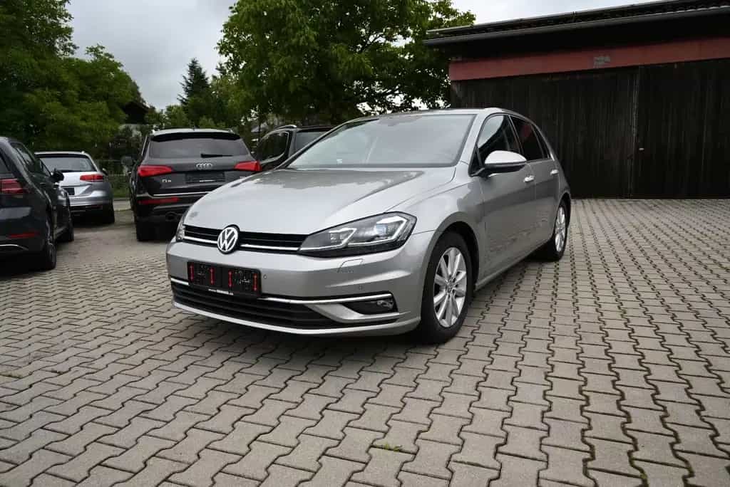 Volkswagen Golf VII Lim. Highline/R-Line/AHK/LED/Alcantara 04/2018-photo-11