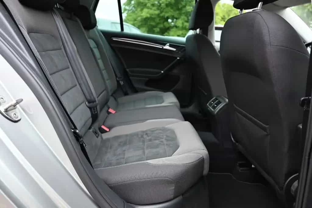 Volkswagen Golf VII Lim. Highline/R-Line/AHK/LED/Alcantara 04/2018-photo-8