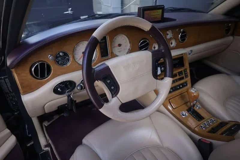 Bentley Arnage Bentley Arnage Red Label 298KW AN 10/1999-photo-13