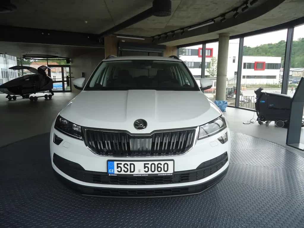Skoda Karoq 1,5 TSI Ambition Plus AHK,SHZ,LED,ALU,NAV 01/2020-photo-3
