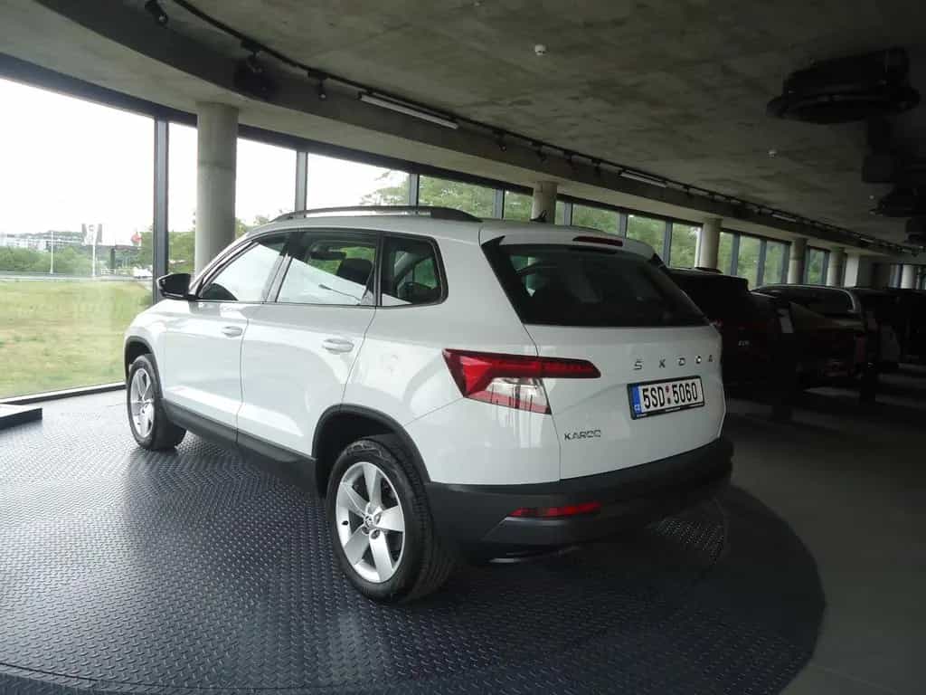 Skoda Karoq 1,5 TSI Ambition Plus AHK,SHZ,LED,ALU,NAV 01/2020-photo-7
