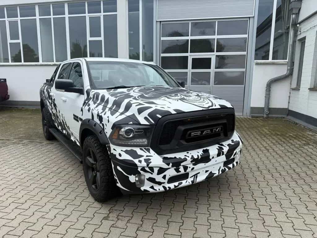 Dodge RAM 4x4 ,5.7 Hemi,Quad CAB, 04/2019-photo-2
