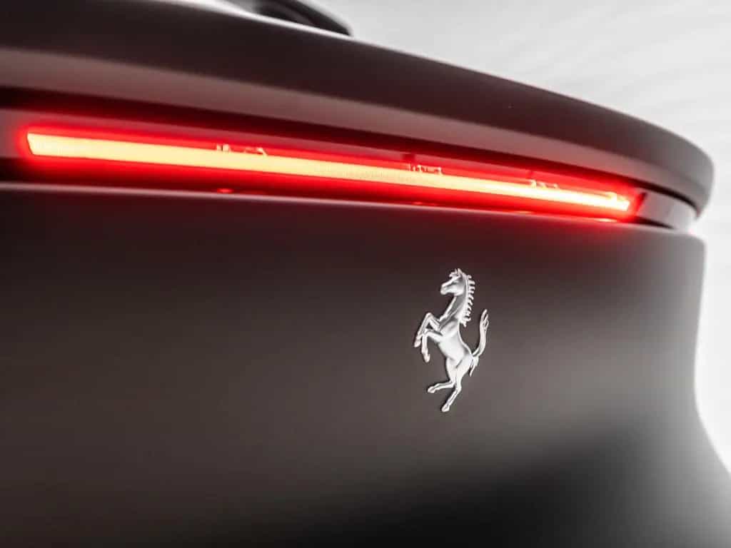 Ferrari Purosangue Tailor Made*Carbon*Massage Seats 02/2025-photo-16