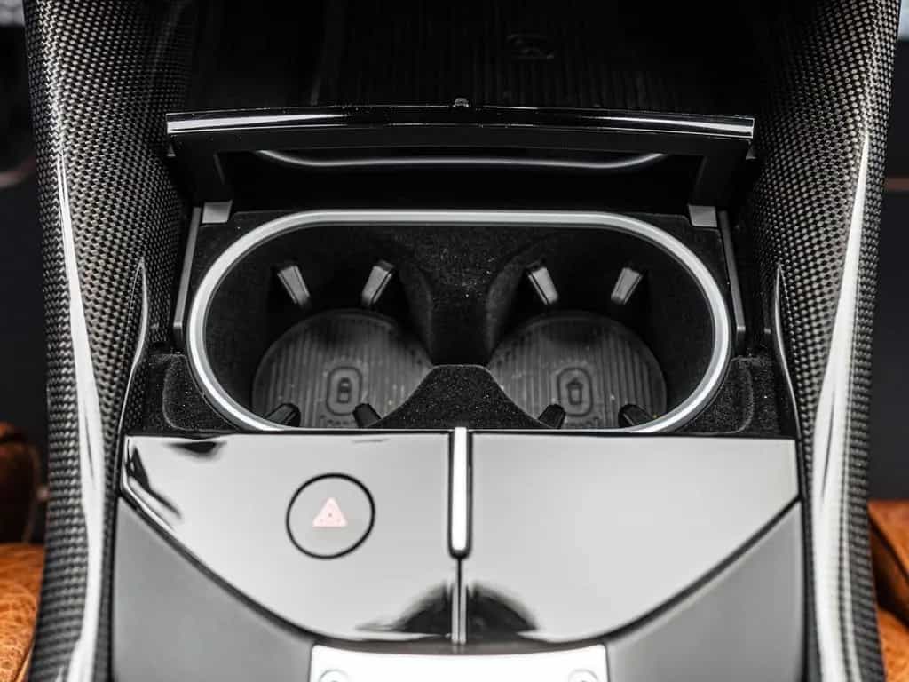 Ferrari Purosangue Tailor Made*Carbon*Massage Seats 02/2025-photo-35