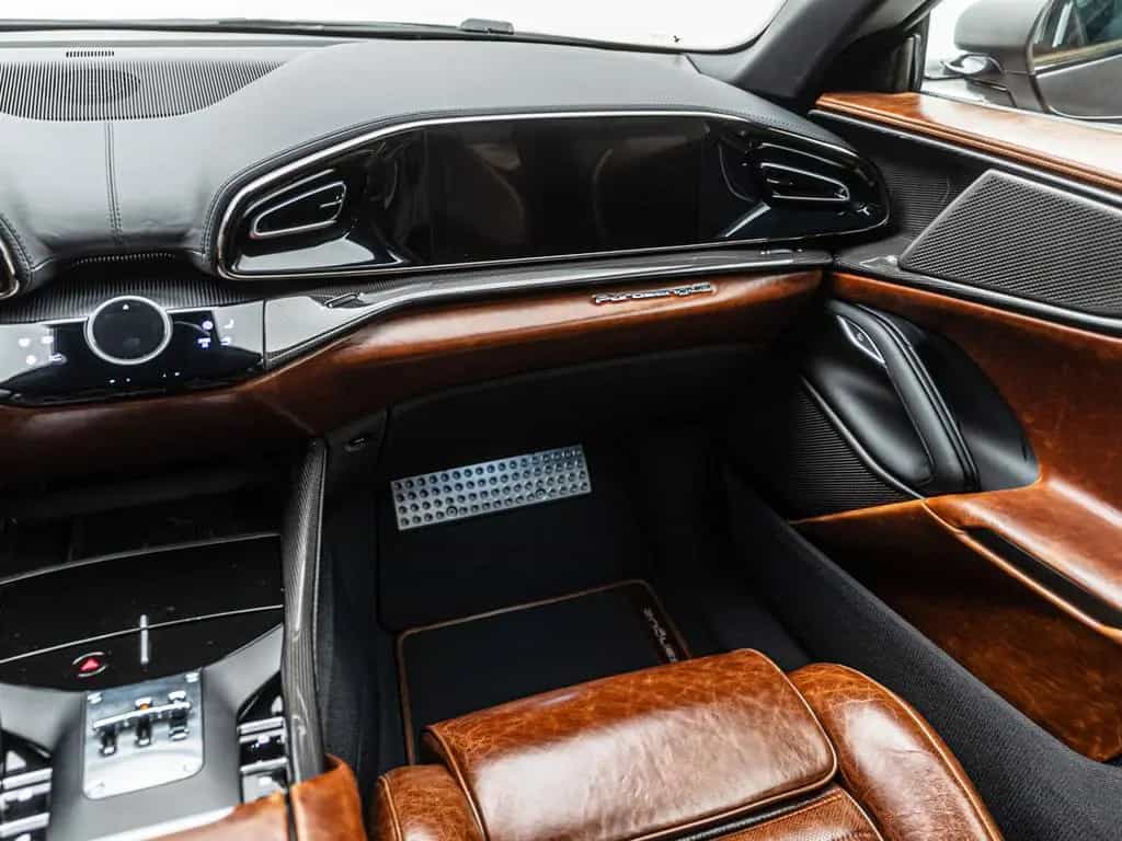 Ferrari Purosangue Tailor Made*Carbon*Massage Seats 02/2025-photo-37