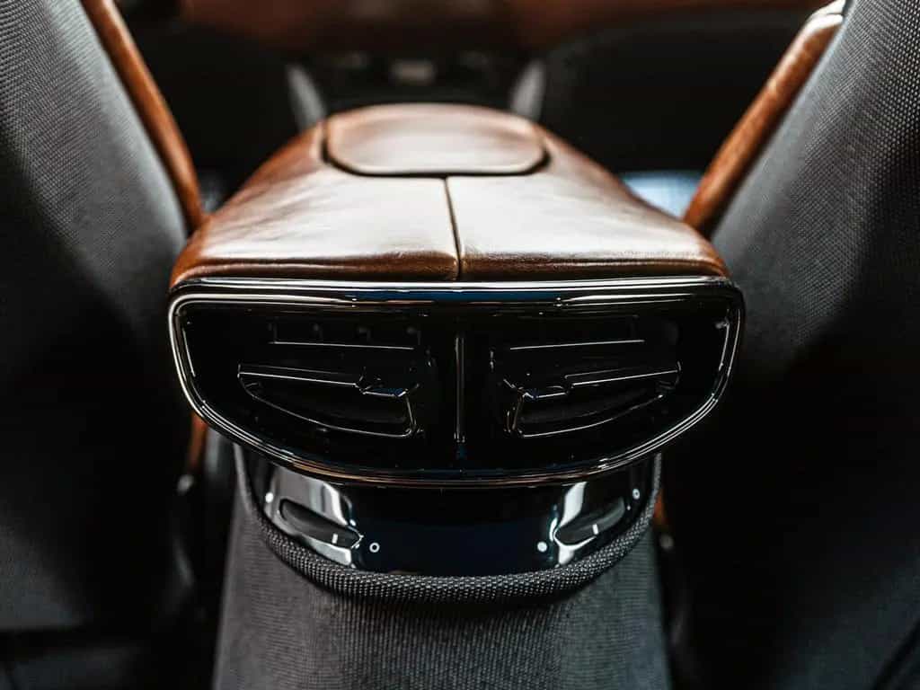 Ferrari Purosangue Tailor Made*Carbon*Massage Seats 02/2025-photo-45