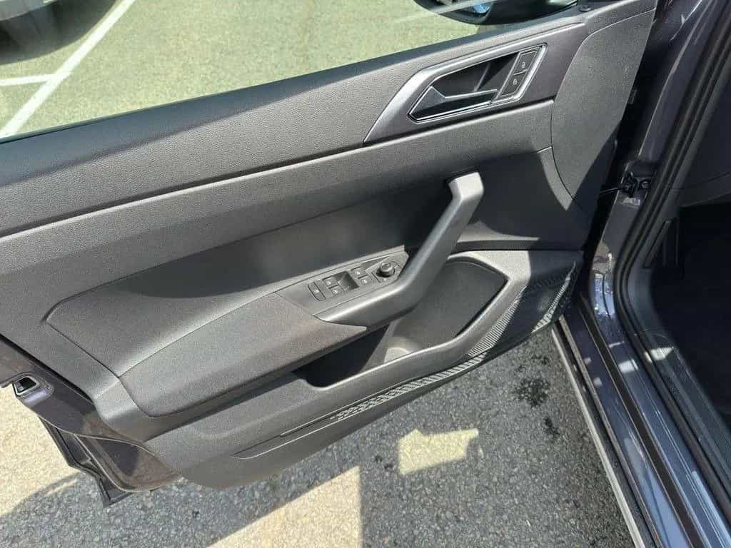 Volkswagen Taigo Style 1,0l TSI-DSG Style -AHK-KLIMA-RFK-AP 06/2025-photo-11