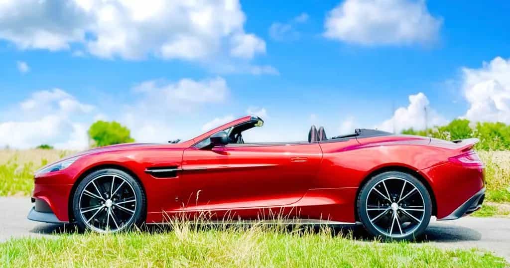 Aston Martin Vanquish ASTON MARTIN V12 Vanquish Q one of one 10/2013-photo-1