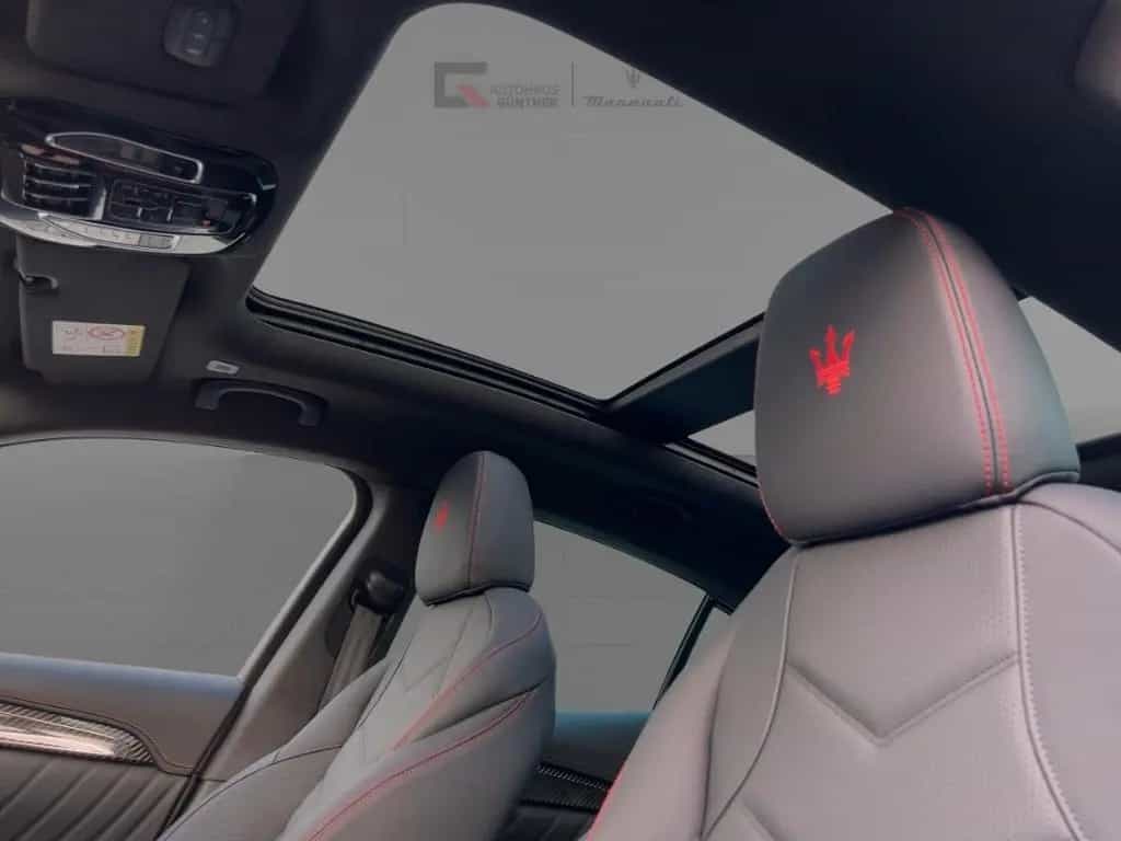 Maserati Grecale Trofeo V6 530PS AWD -Carbon -Klima Pkt. 03/2025-photo-10