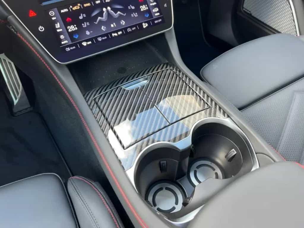Maserati Grecale Trofeo V6 530PS AWD -Carbon -Klima Pkt. 03/2025-photo-15