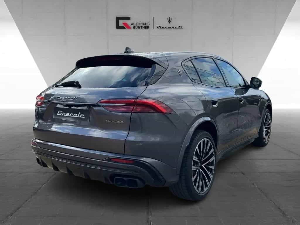 Maserati Grecale Trofeo V6 530PS AWD -Carbon -Klima Pkt. 03/2025-photo-3