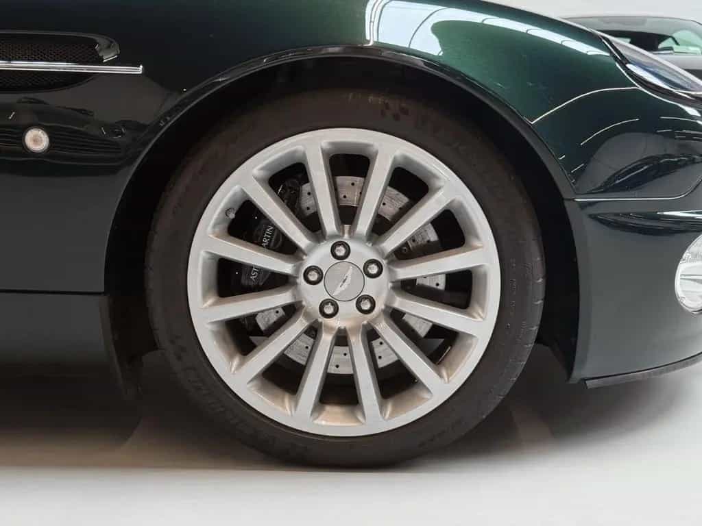 Aston Martin Vanquish 03/2003-photo-9