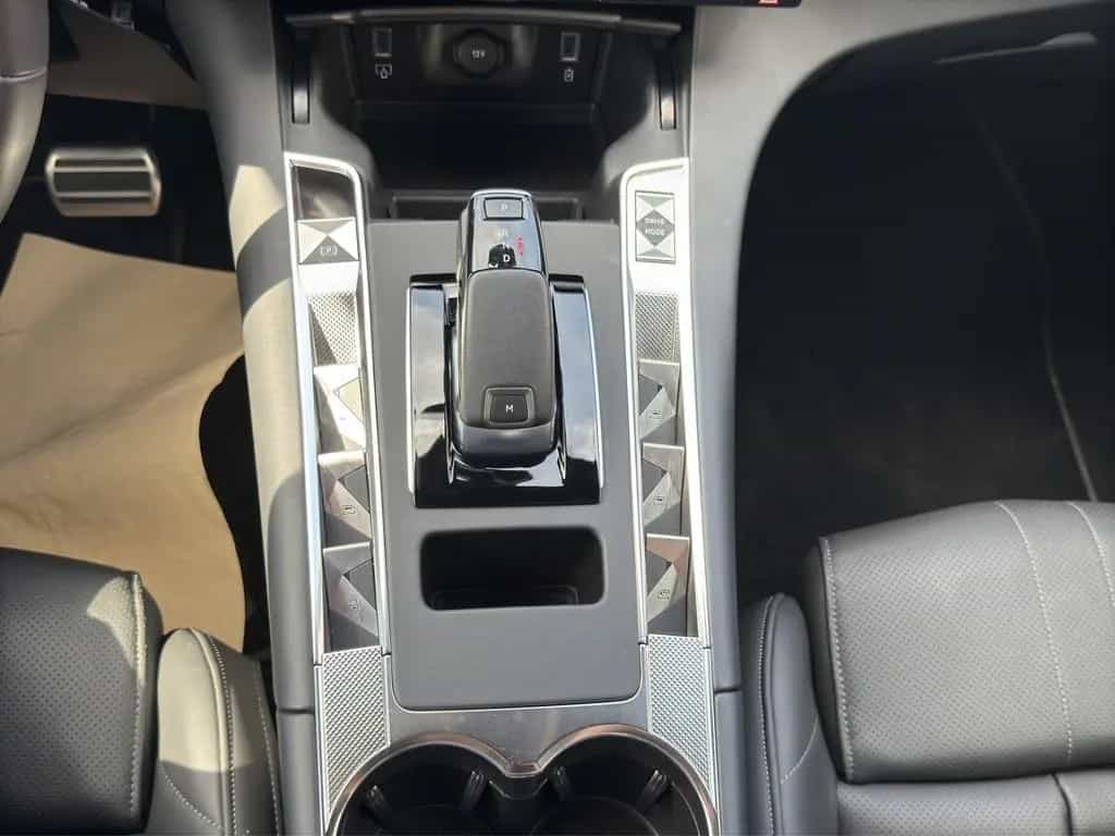 DS Automobiles DS7 (Crossback) DS 7 BlueHDI 130 Aut. OPERA LEDER Panoramadach 06/2024-photo-29