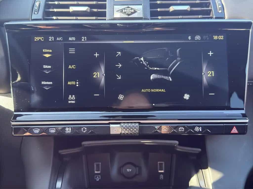 DS Automobiles DS7 (Crossback) DS 7 BlueHDI 130 Aut. OPERA LEDER Panoramadach 06/2024-photo-19