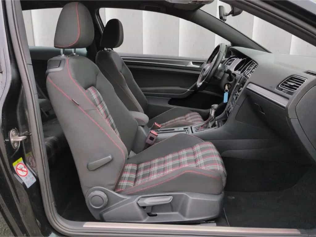 Volkswagen Golf GTI VII 2.0TSI*LED SHZ PDCv+h 2-Zon-Klima 07/2017-photo-7
