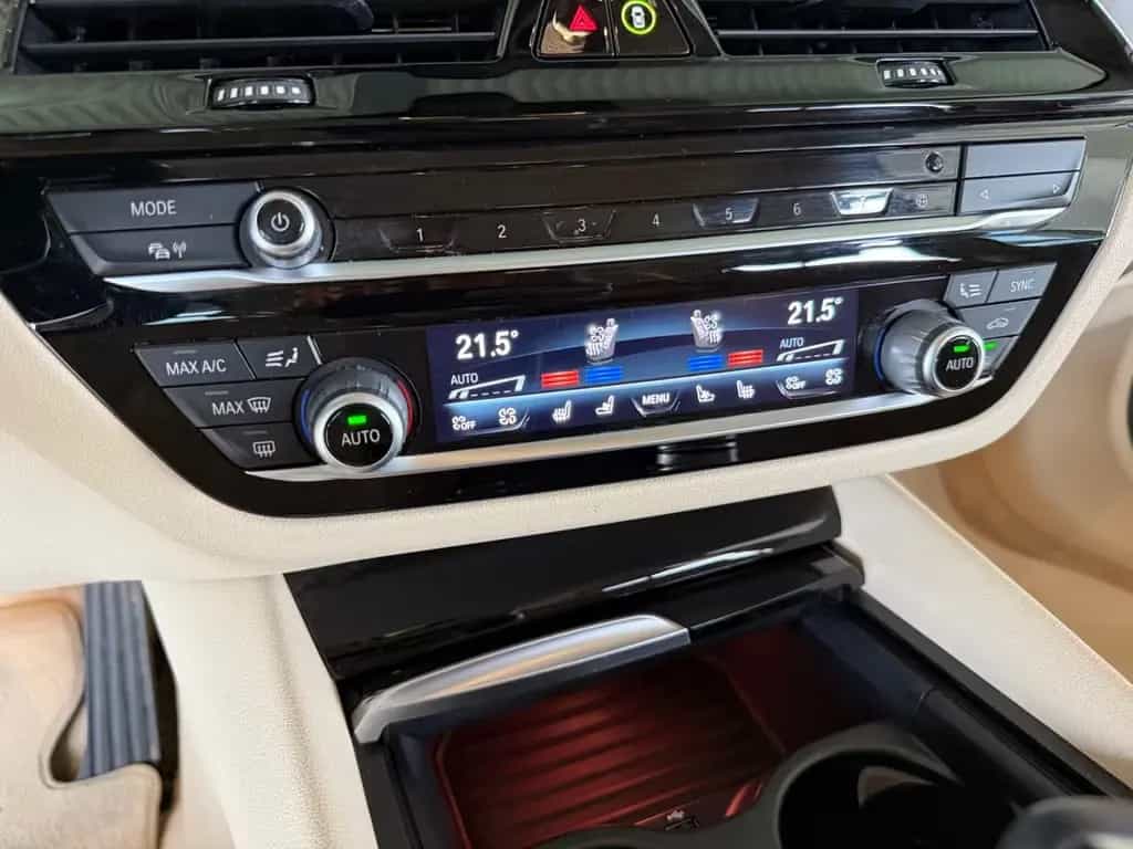 BMW 520 d xDrive MSport 1HAND KOMFORT*HUD*LED*KAM*AHK 02/2020-photo-16